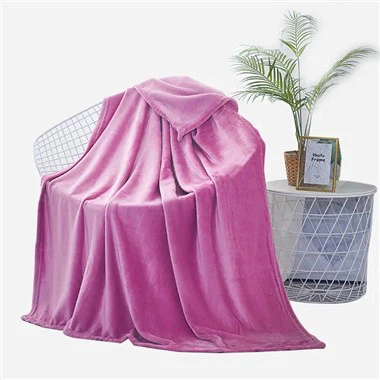 Koc z polaru flanelowego w kolorze koralowym