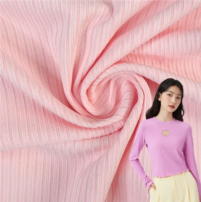 Sweter z dzianiny w prążki