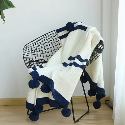Stripe Cute Ball Kocet
